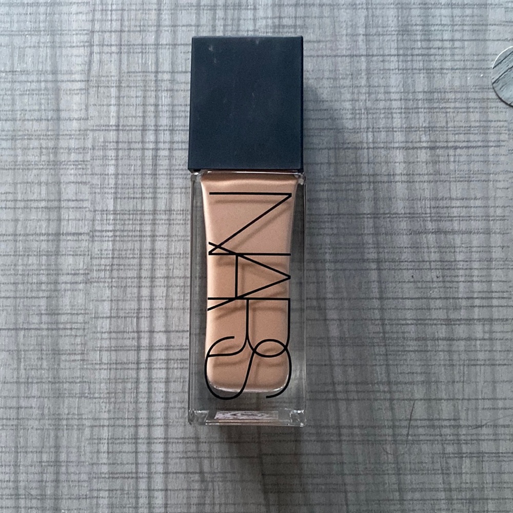 Tinted glow booster Nars